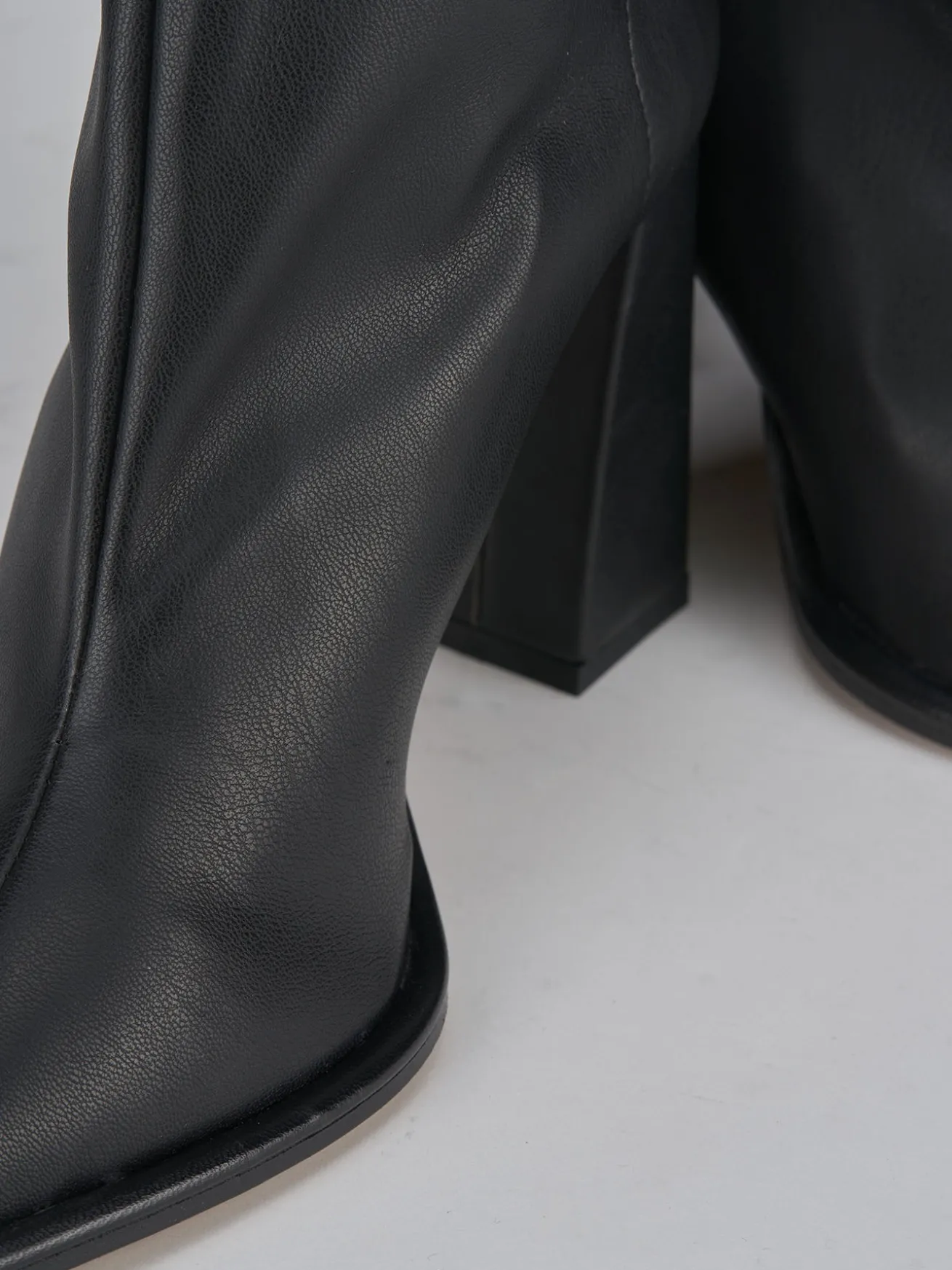 Stivali tacco 9cm pelle nero