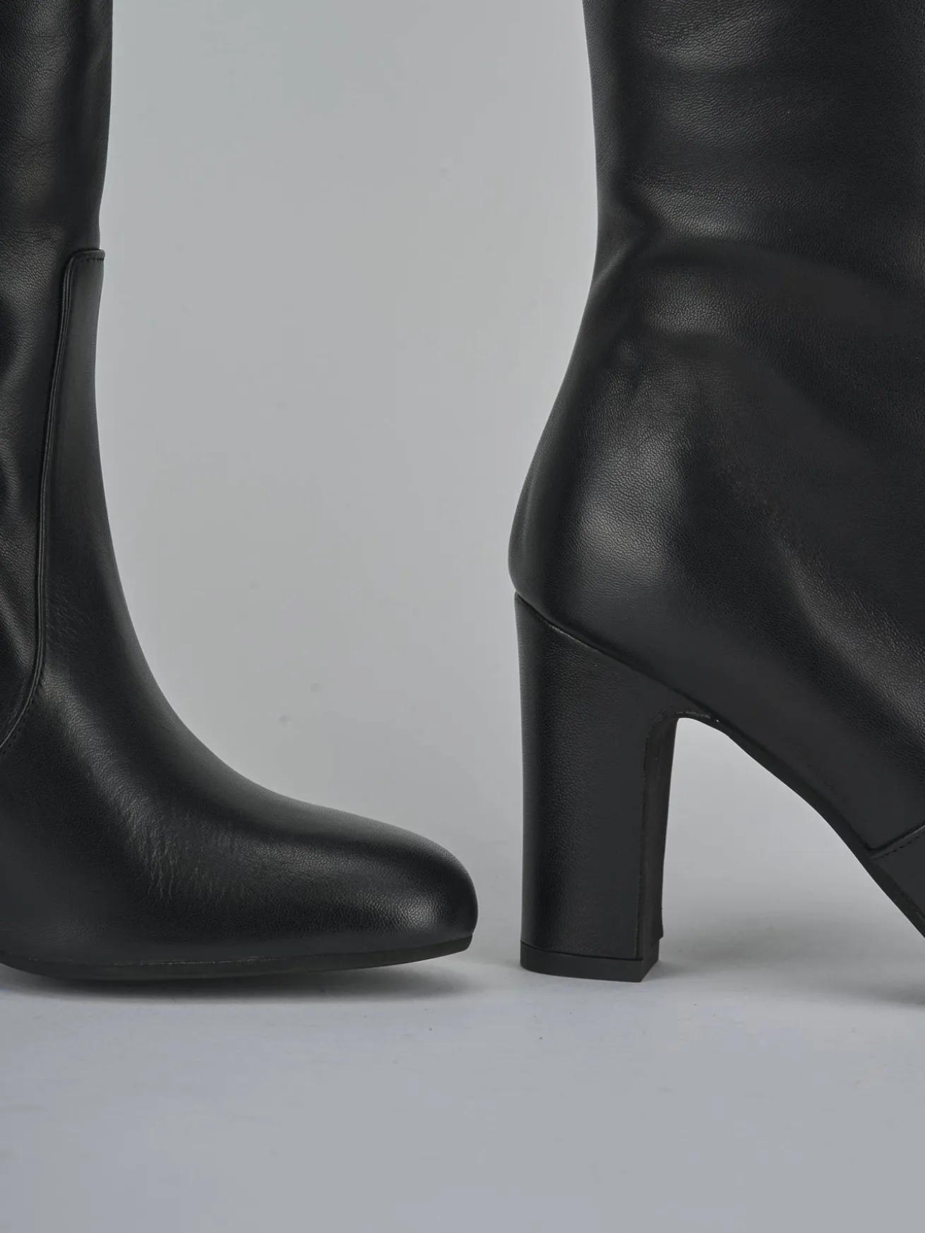 Stivali tacco 8cm pelle nero