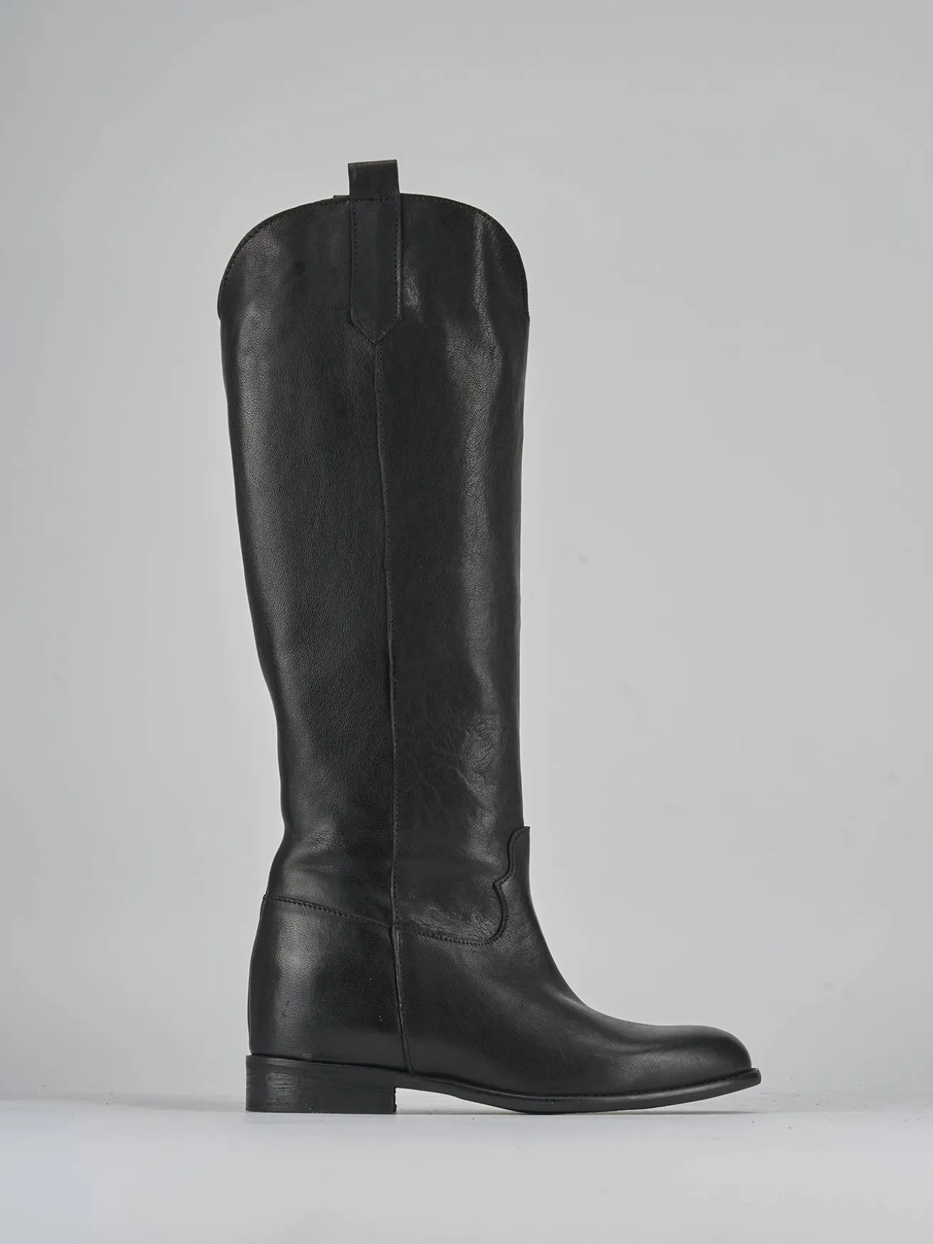 Stivali tacco 2cm pelle nero