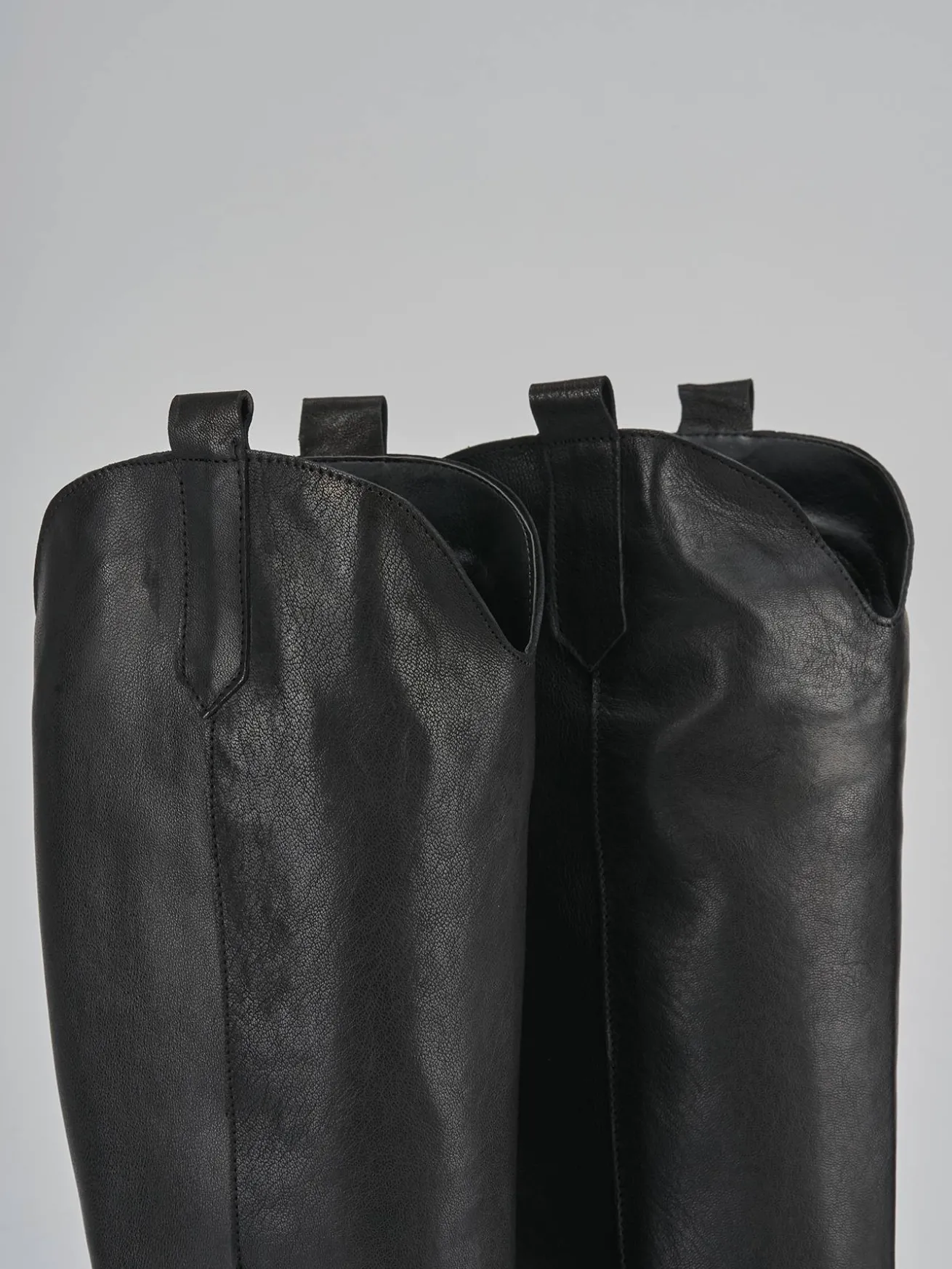 Stivali tacco 2cm pelle nero