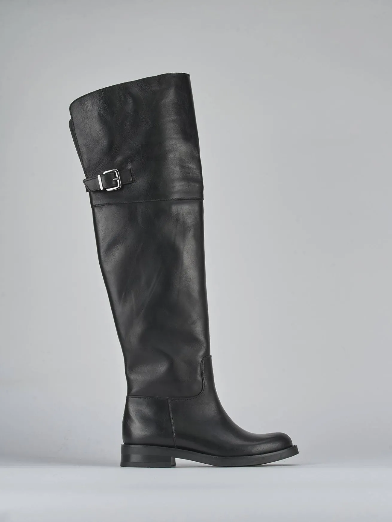 Stivali tacco 1cm pelle nero