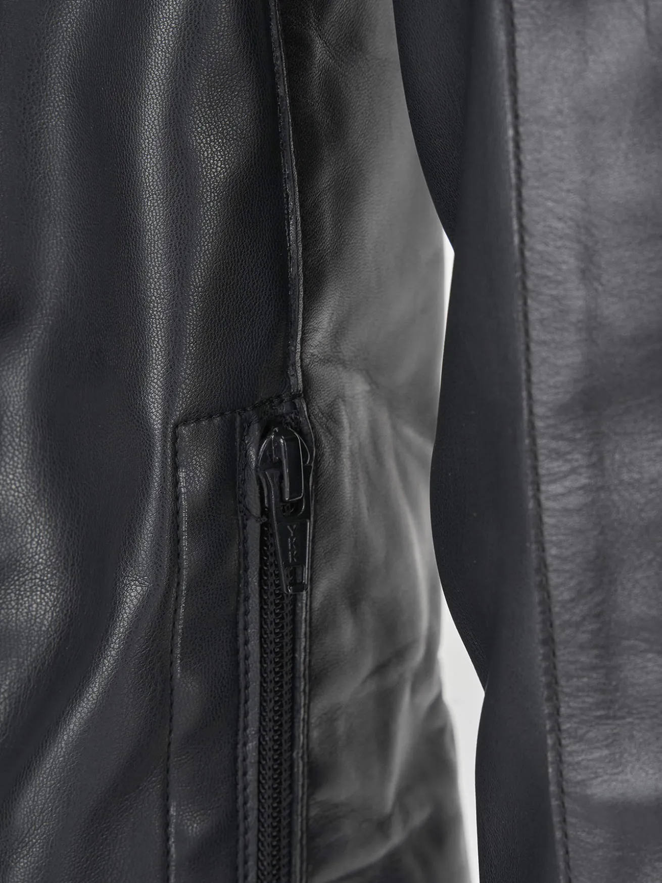 Stivali tacco 2cm pelle nero