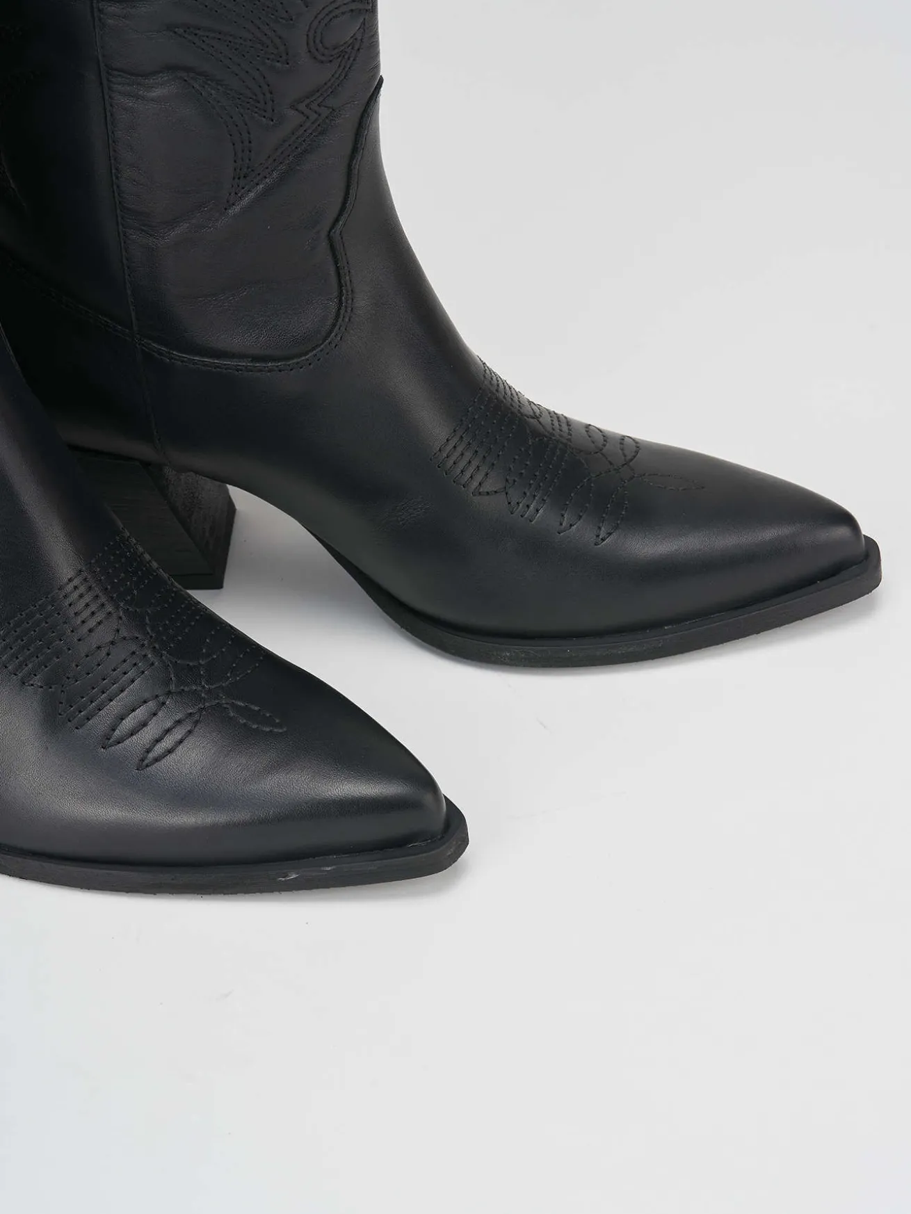 Stivali tacco 7cm pelle nero