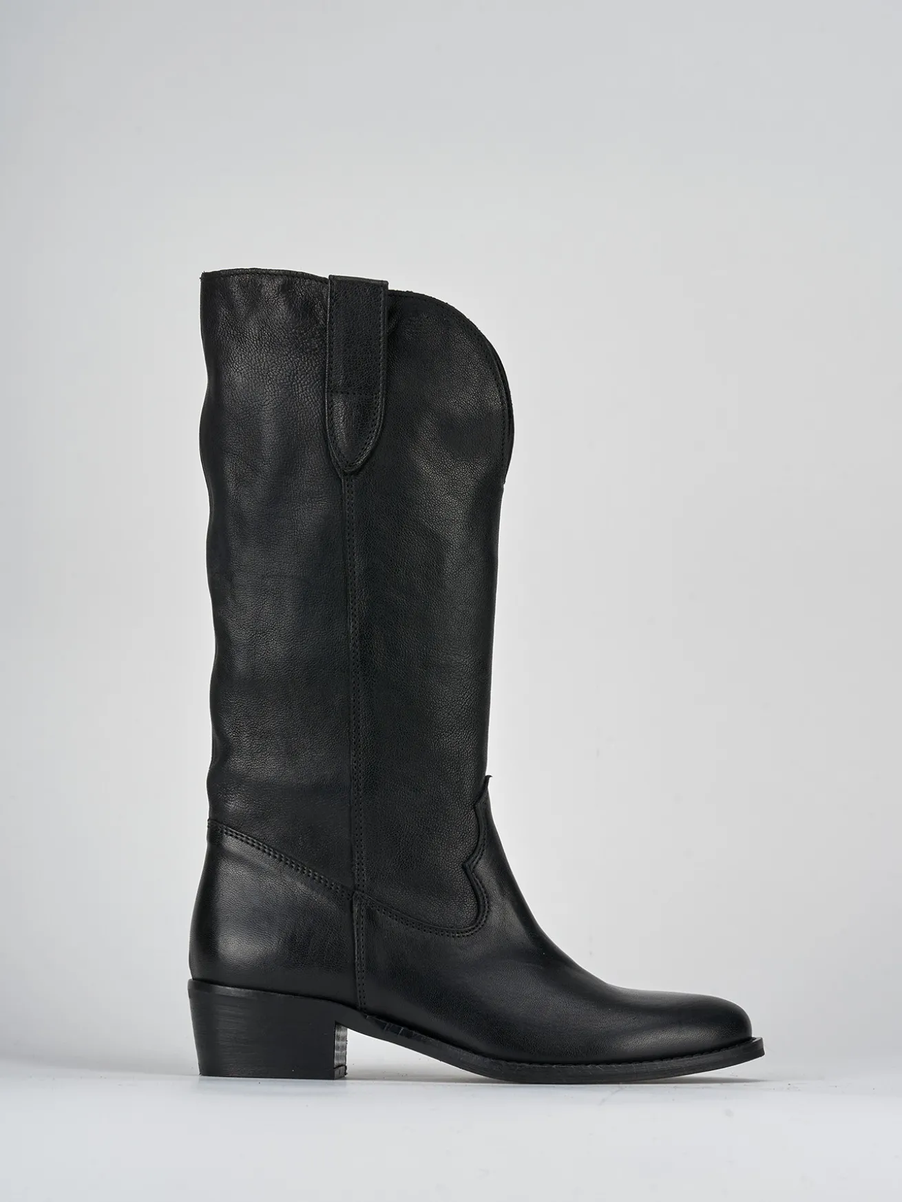 Stivali tacco 3cm pelle nero