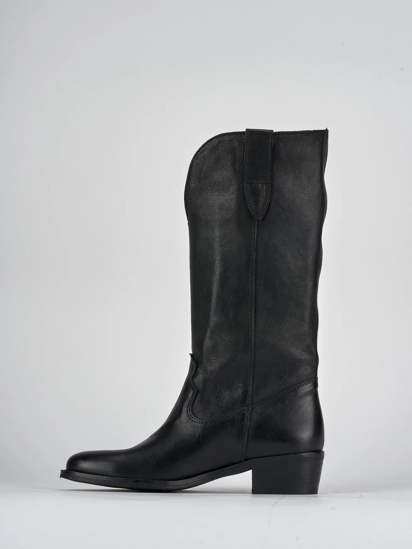 Stivali tacco 3cm pelle nero