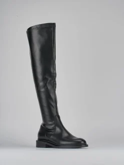 Stivali tacco 2cm pelle nero