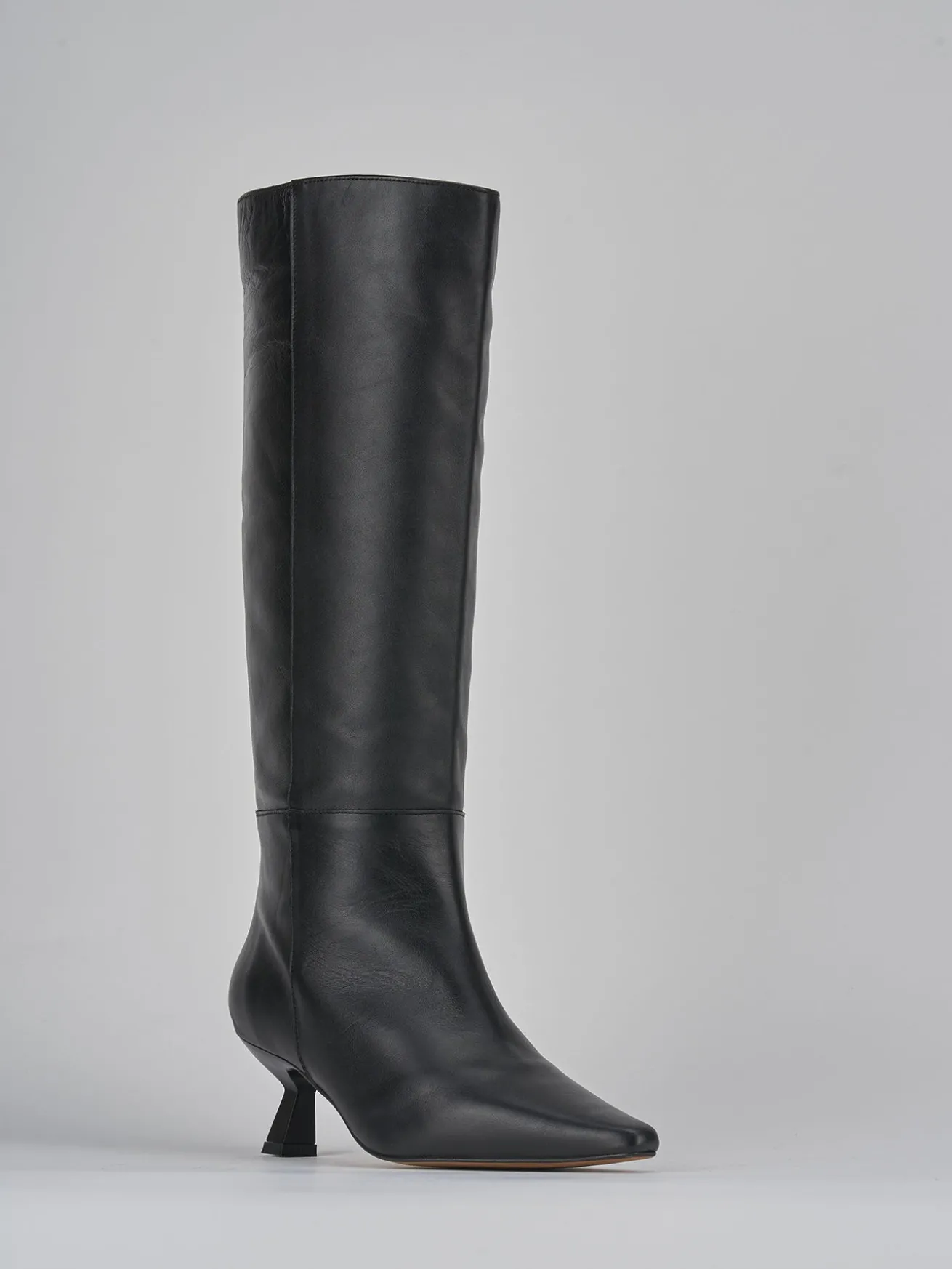 Stivali tacco 5cm pelle nero