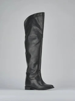 Stivali tacco 2cm pelle nero