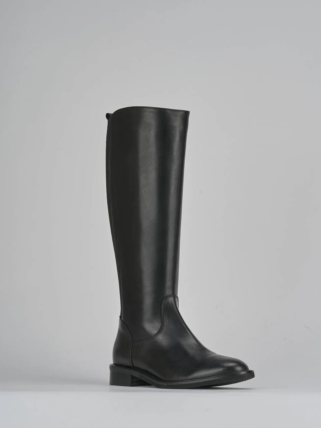 Stivali tacco 3cm pelle nero