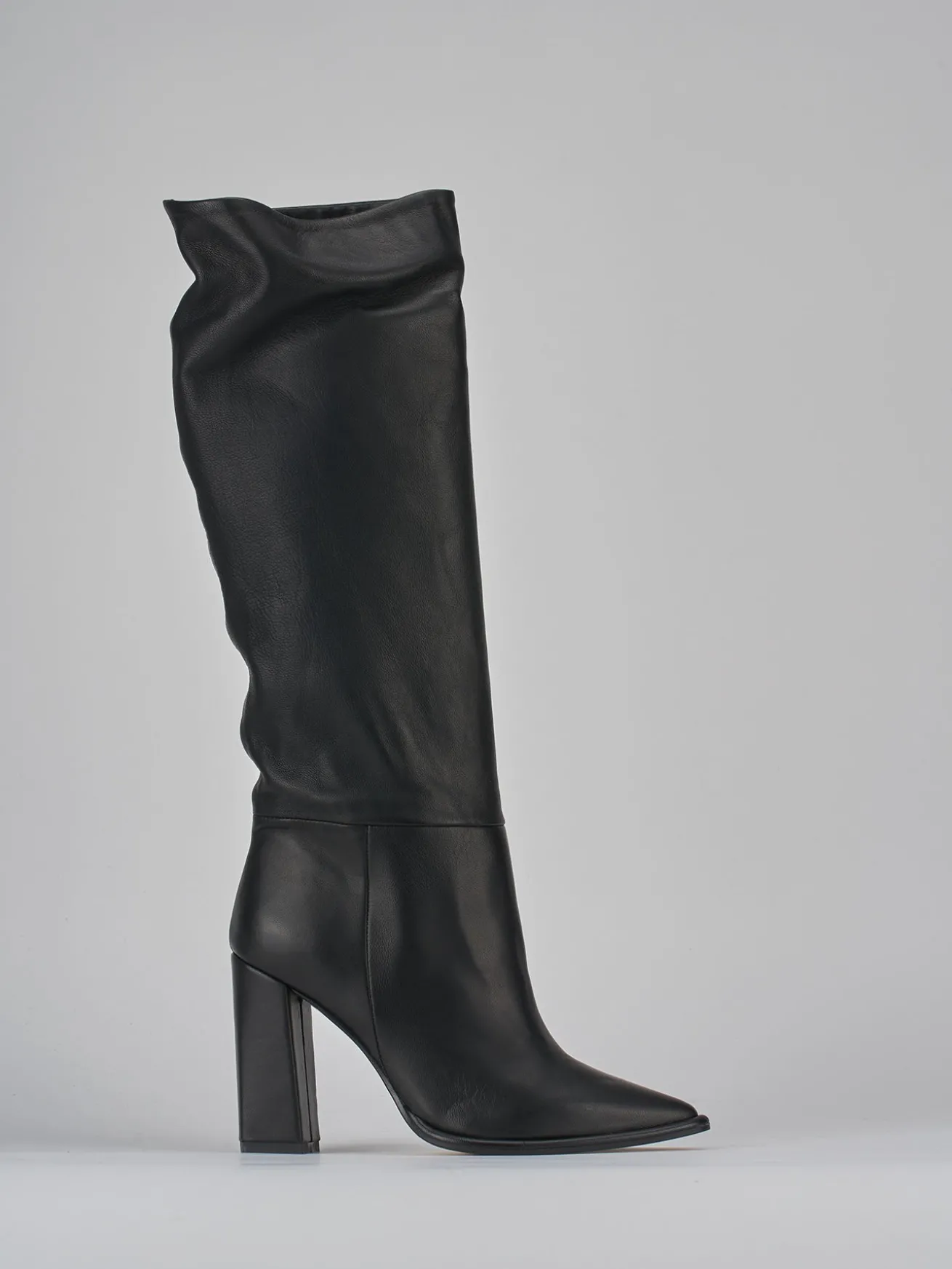 Stivali tacco 9cm pelle nero