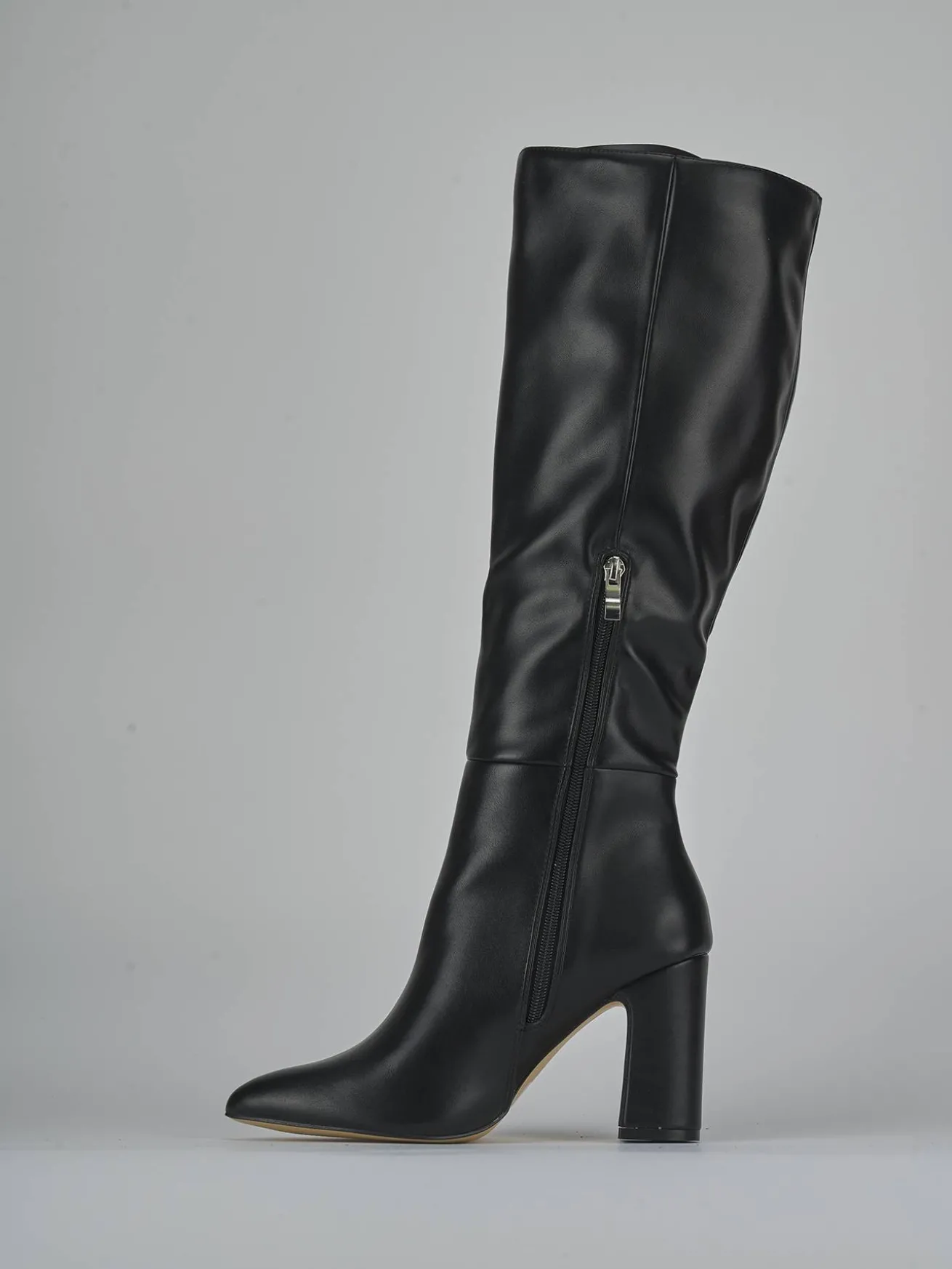 Stivali tacco 9cm pelle sostenibile nero