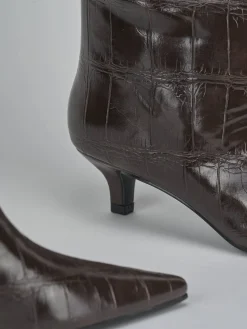 Stivali tacco 4cm pelle sostenibile testa