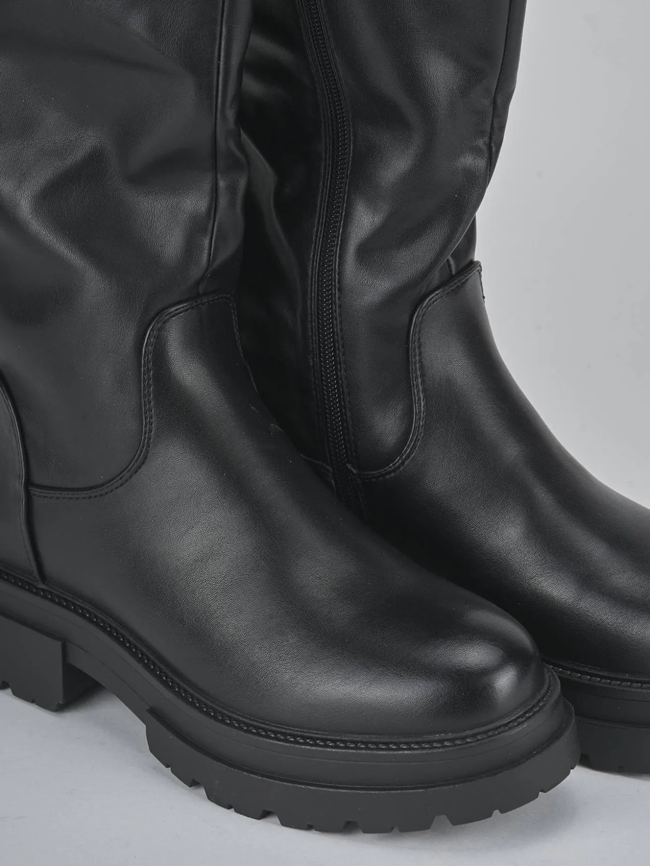 Stivali tacco 1cm pelle sostenibile nero