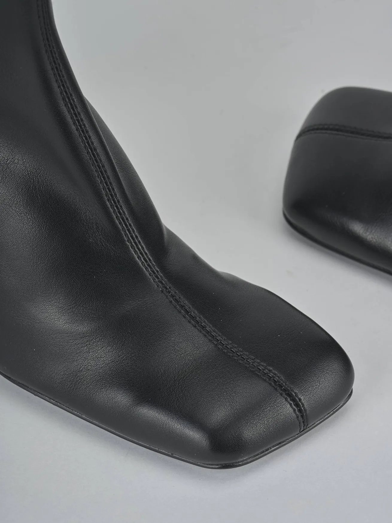 Stivali tacco 9cm pelle sostenibile nero