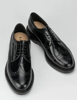 Stringata con fondo cuoio e soletto in vera pelle nero