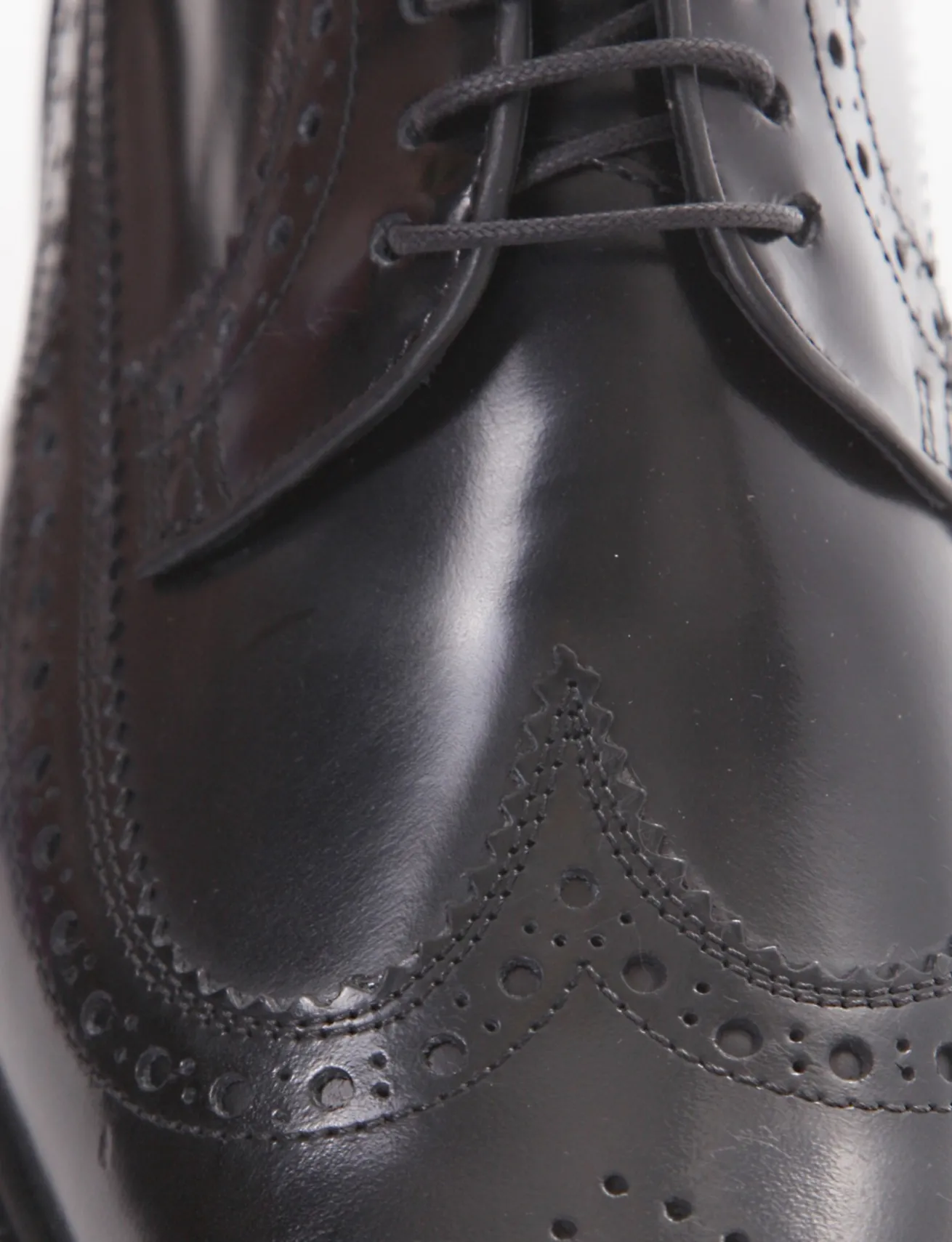 Stringata con fondo cuoio e soletto in vera pelle nero