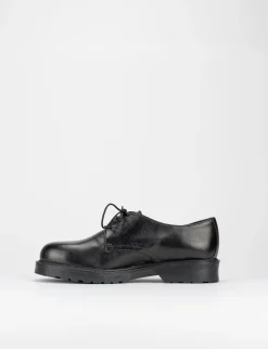 Stringata tacco 2 cm nero