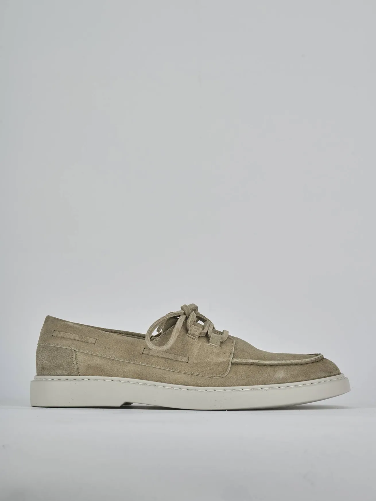 Stringate camoscio beige