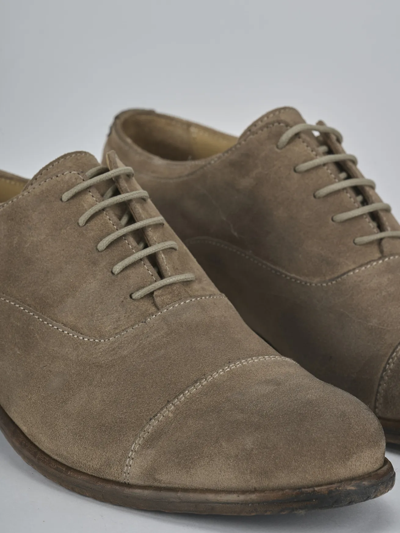 Stringate camoscio beige