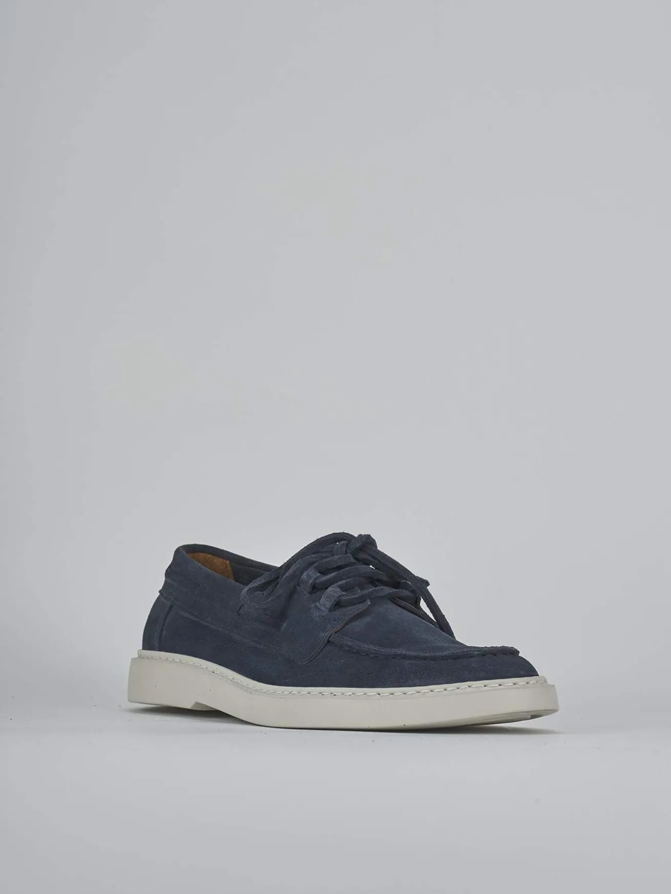 Stringate camoscio blu