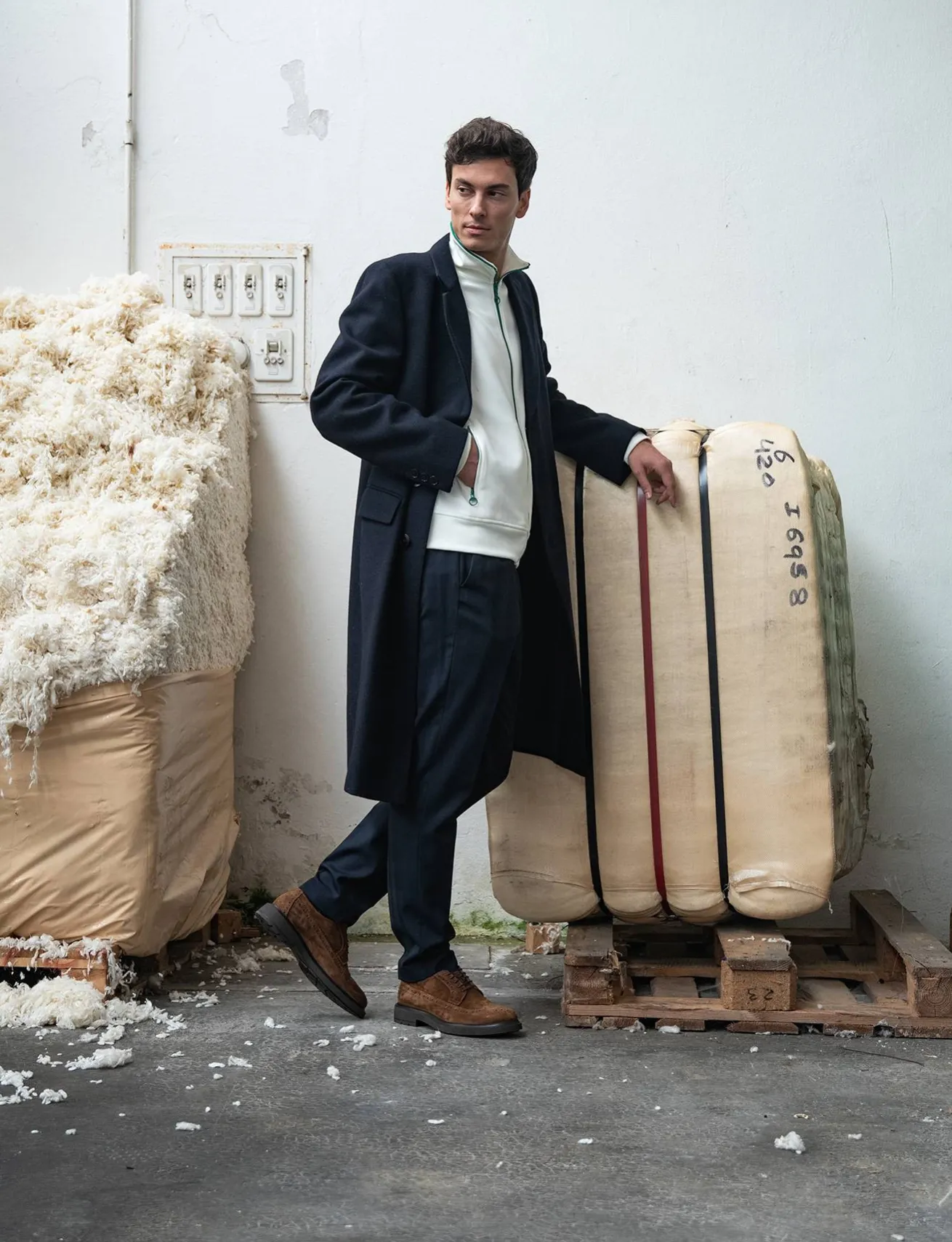 Stringate camoscio marrone