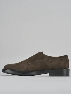 Stringate camoscio testa