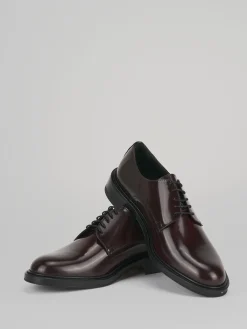 Stringate pelle bordo'