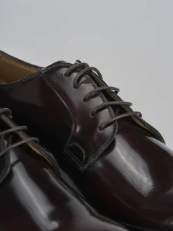 Stringate pelle bordo'