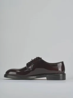 Stringate pelle bordo'