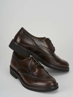 Stringate pelle marrone