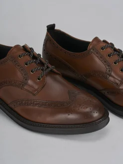 Stringate pelle marrone