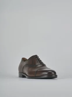 Stringate pelle marrone