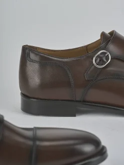 Stringate pelle marrone