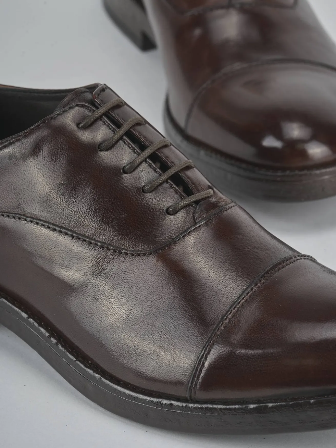 Stringate pelle marrone