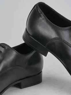 Stringate pelle nero