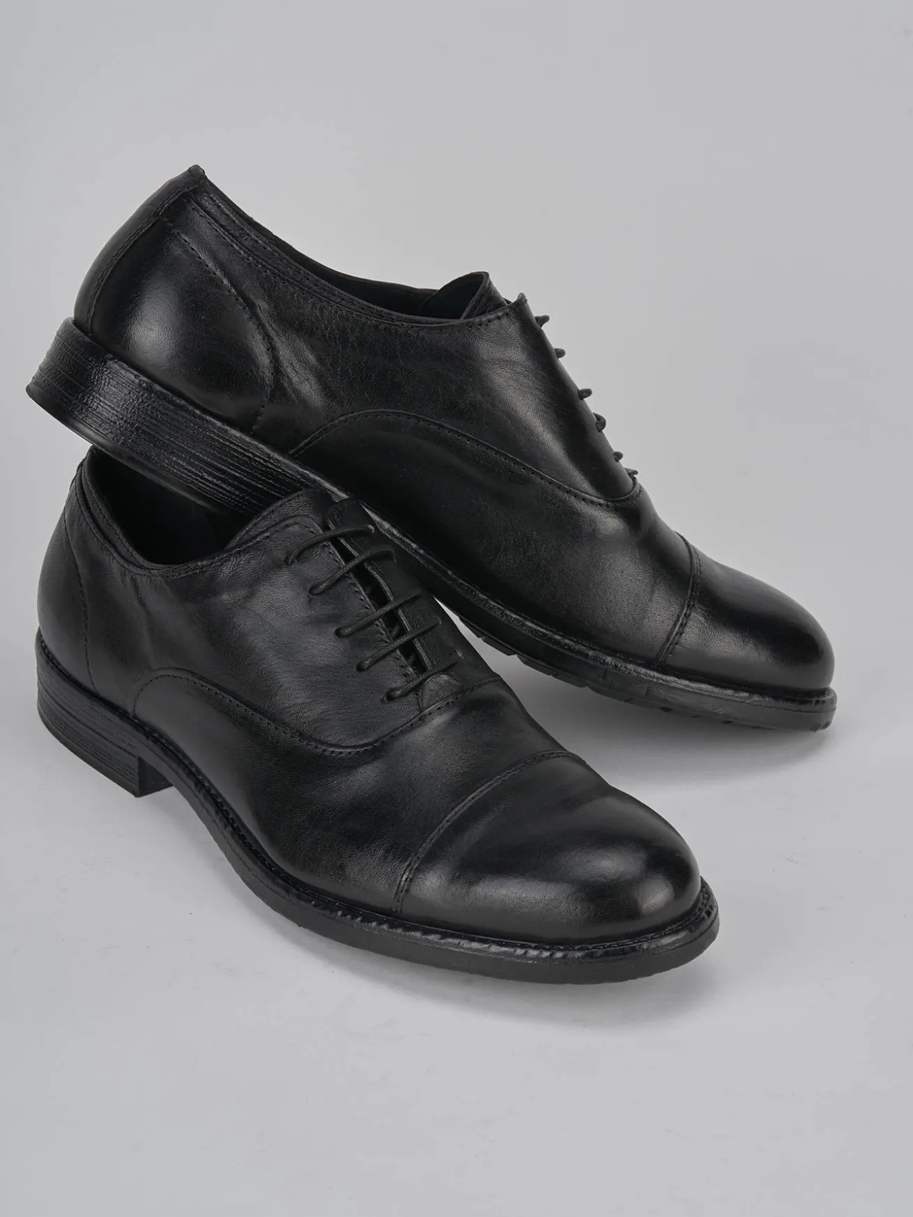 Stringate pelle nero