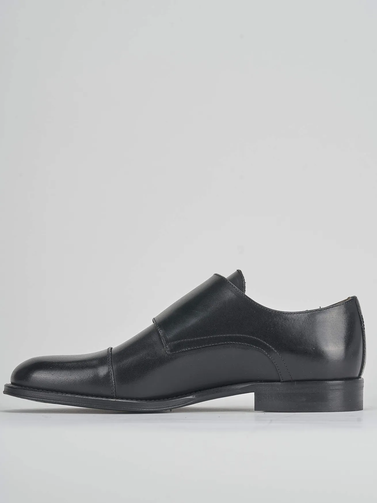 Stringate pelle nero