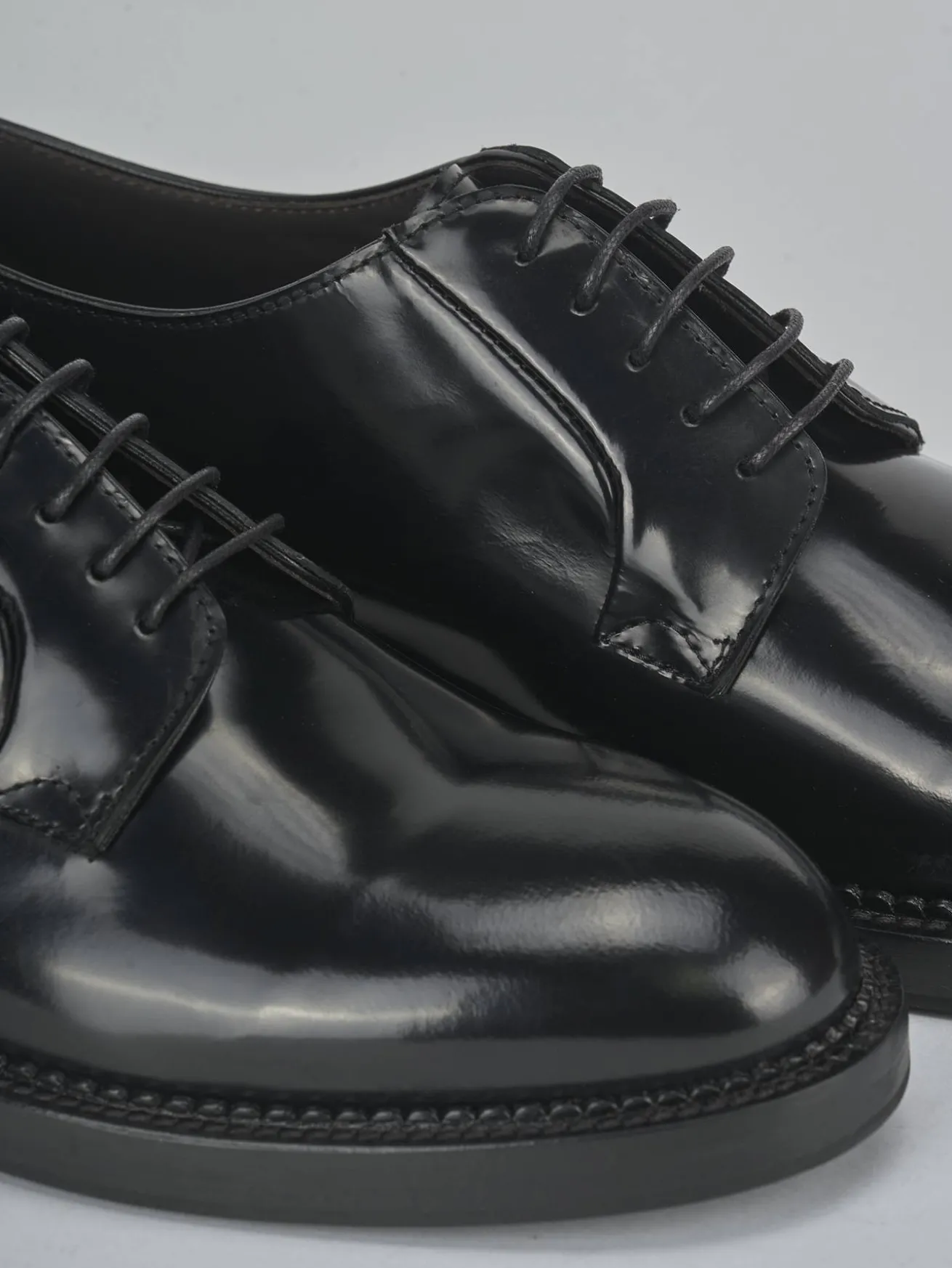 Stringate pelle nero