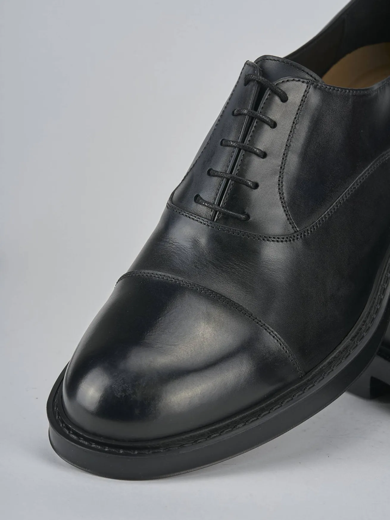 Stringate pelle nero