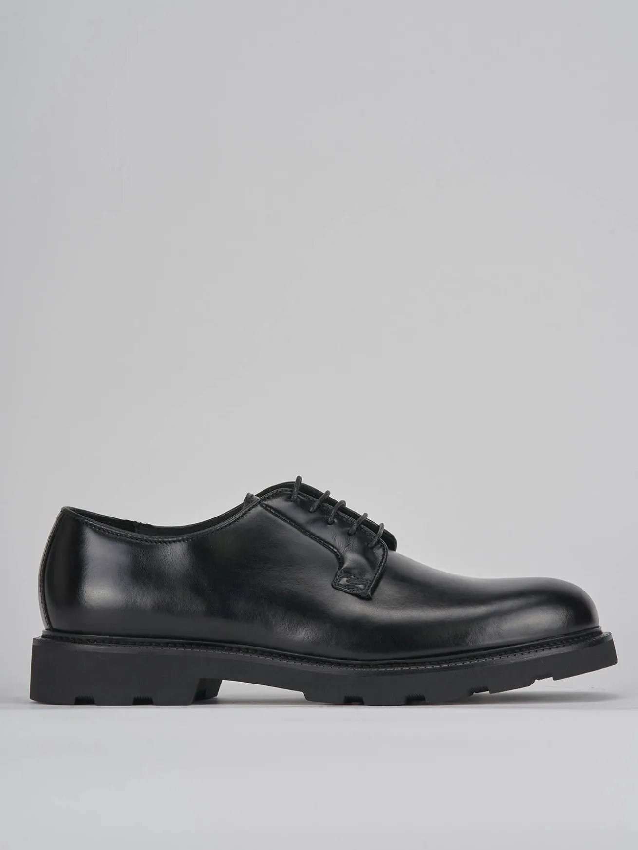 Stringate pelle nero