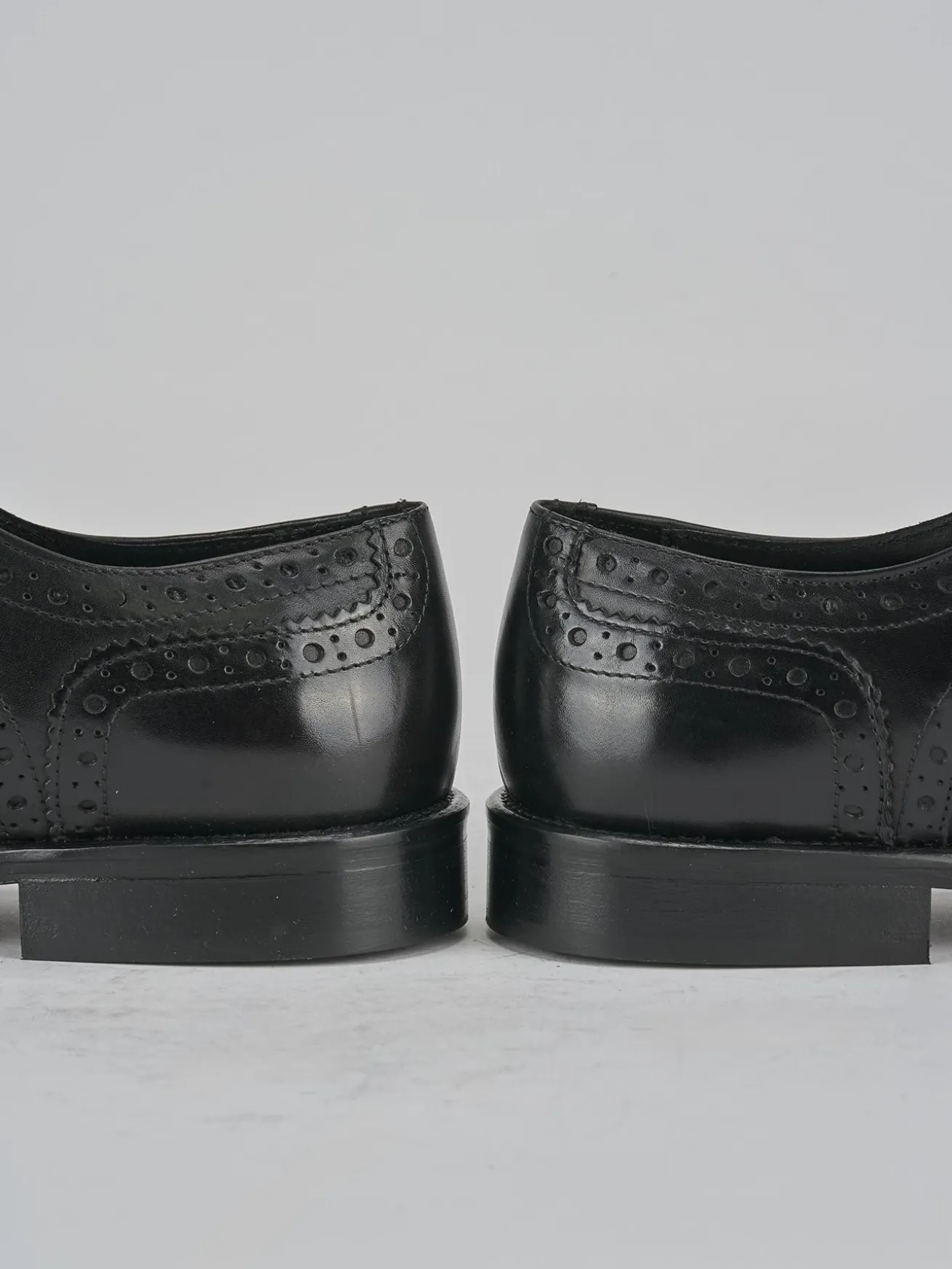 Stringate pelle nero