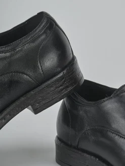 Stringate pelle nero