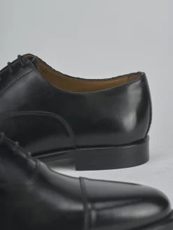 Stringate pelle nero