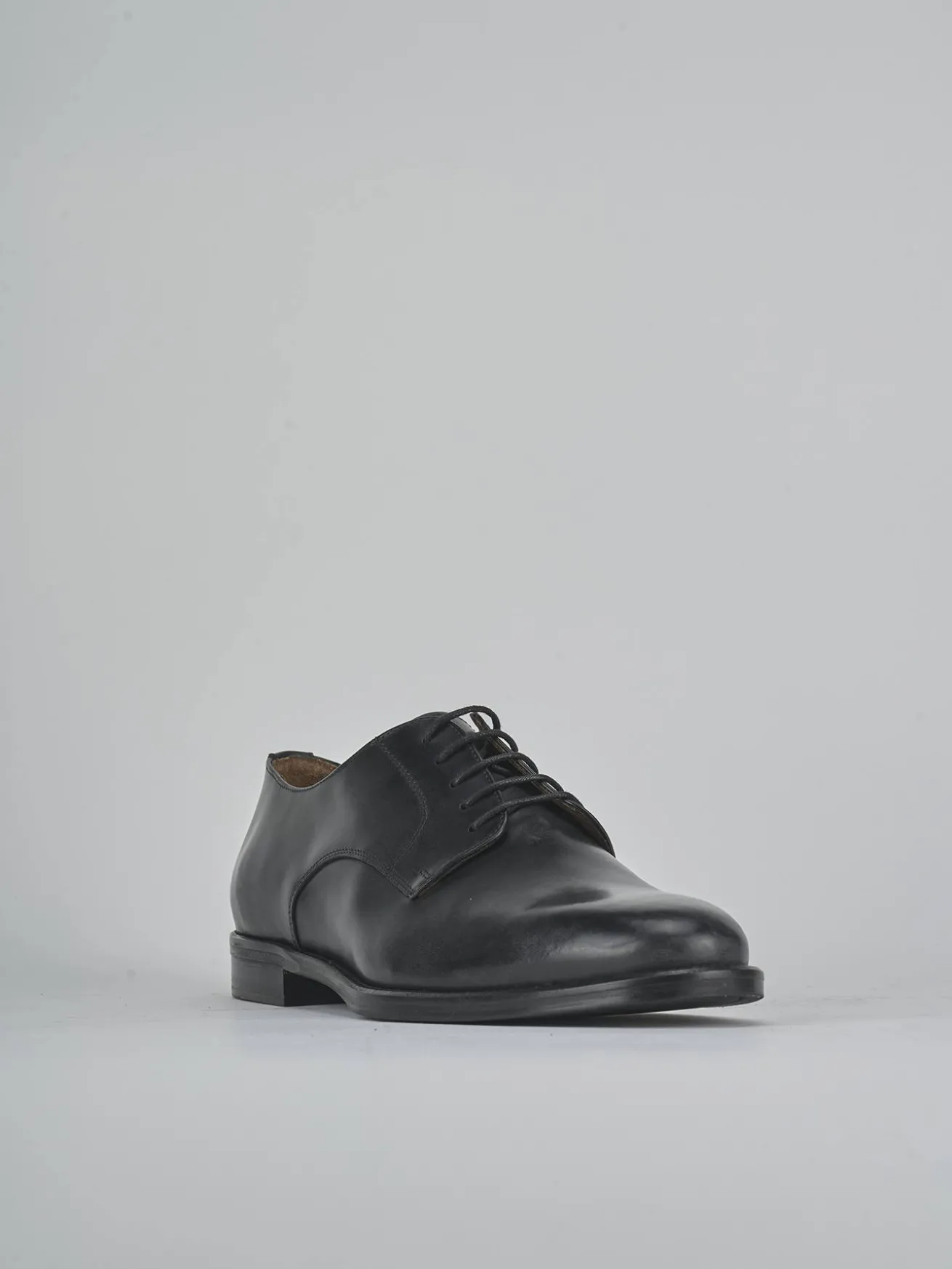 Stringate pelle nero