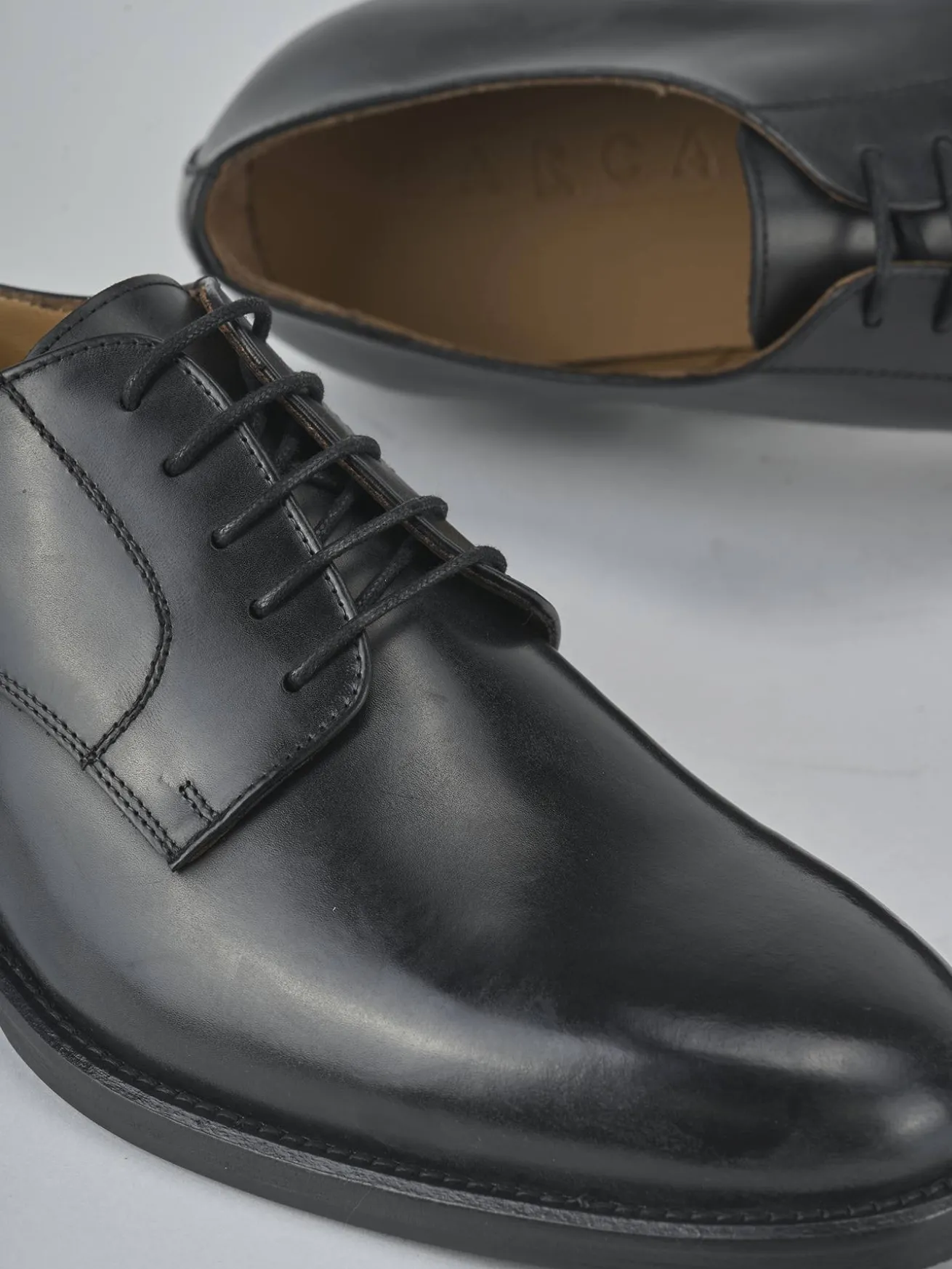 Stringate pelle nero