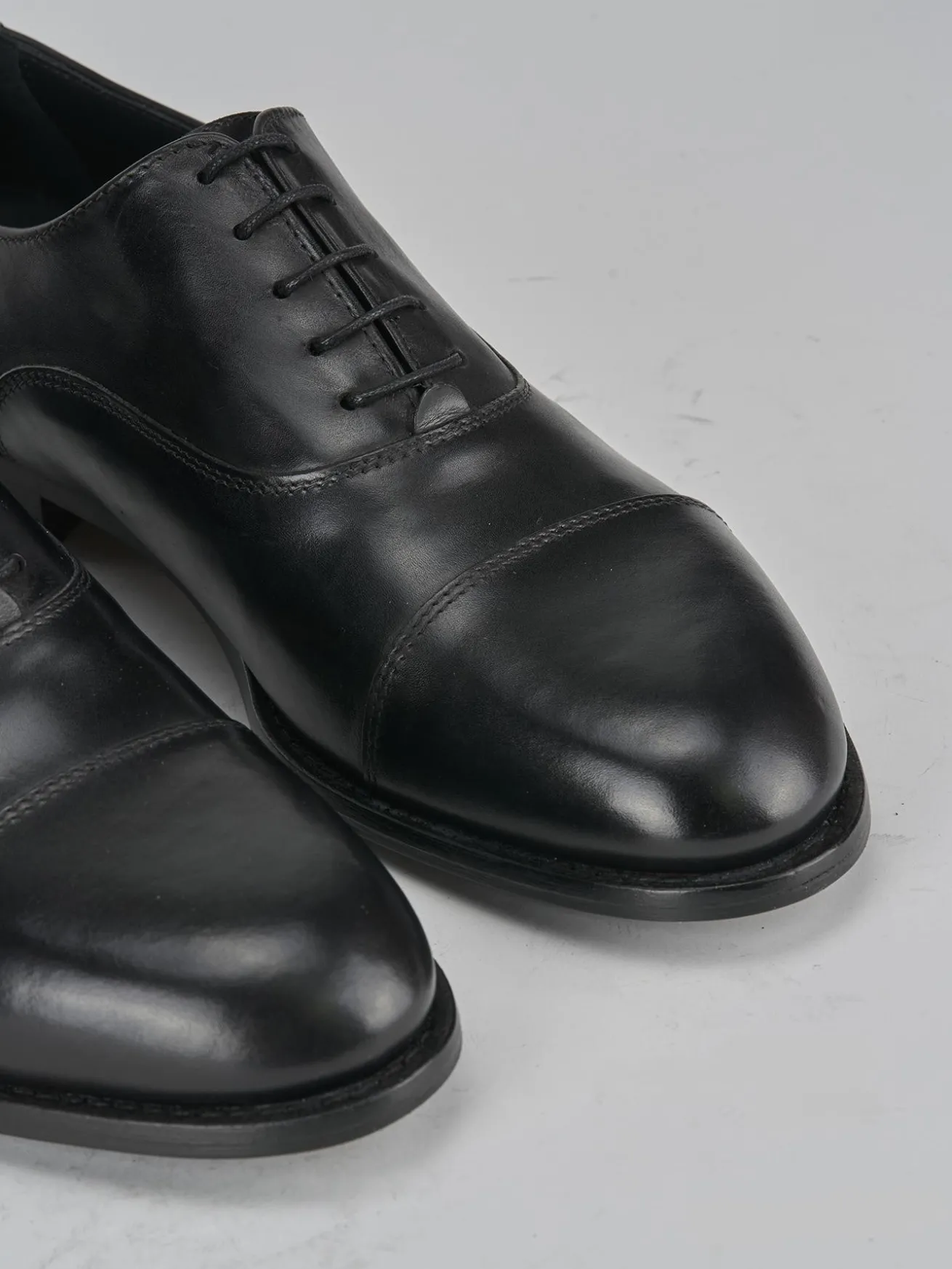 Stringate pelle nero