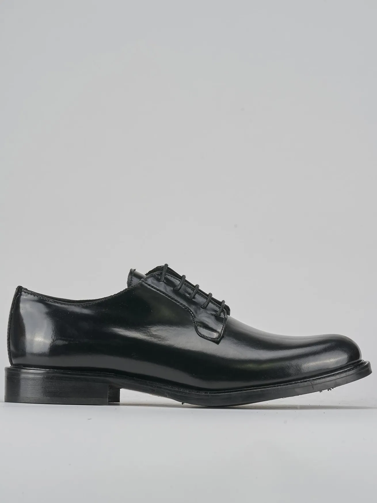 Stringate pelle nero