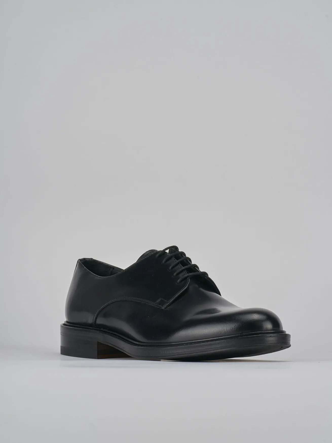 Stringate pelle nero