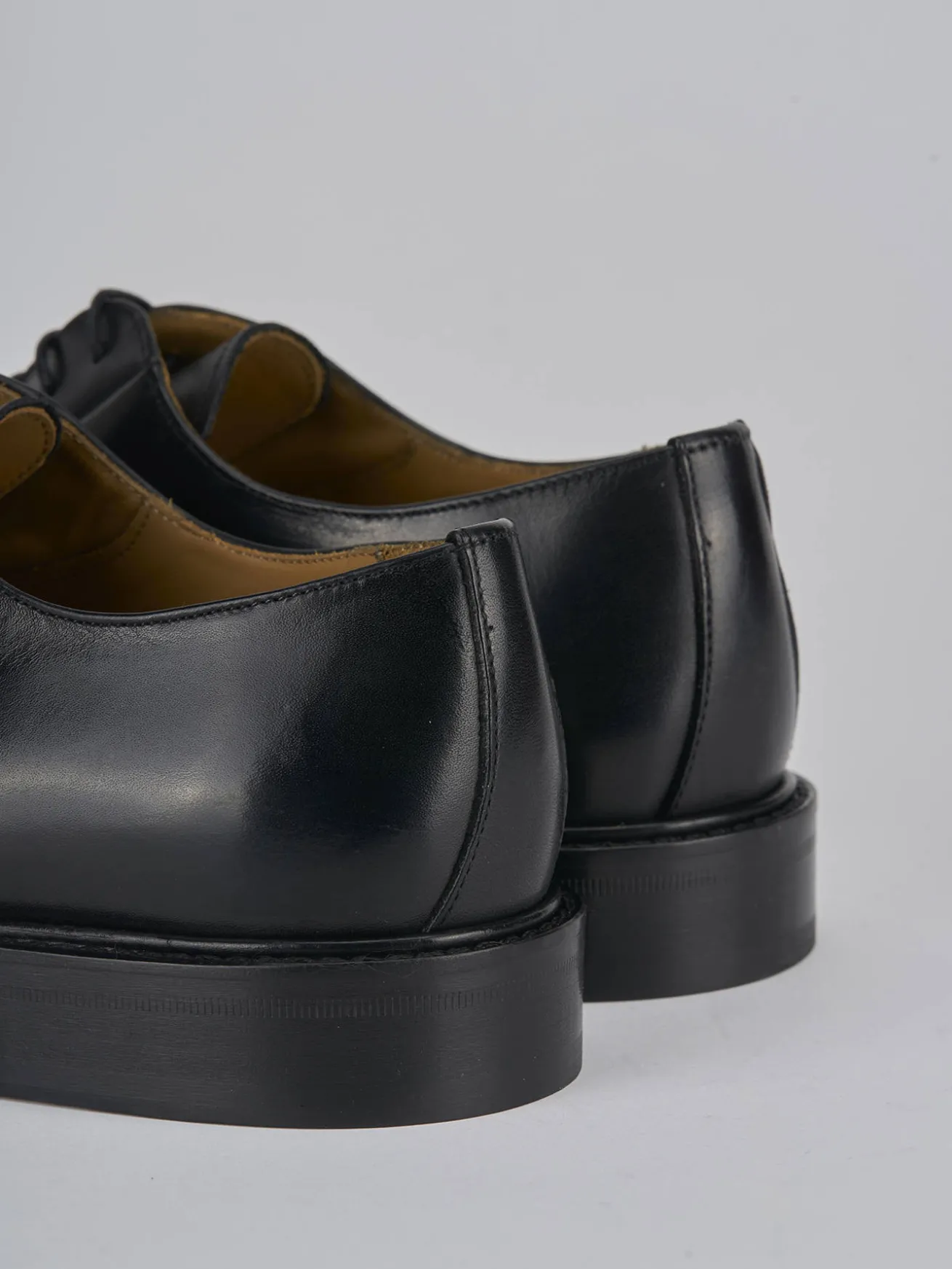 Stringate pelle nero