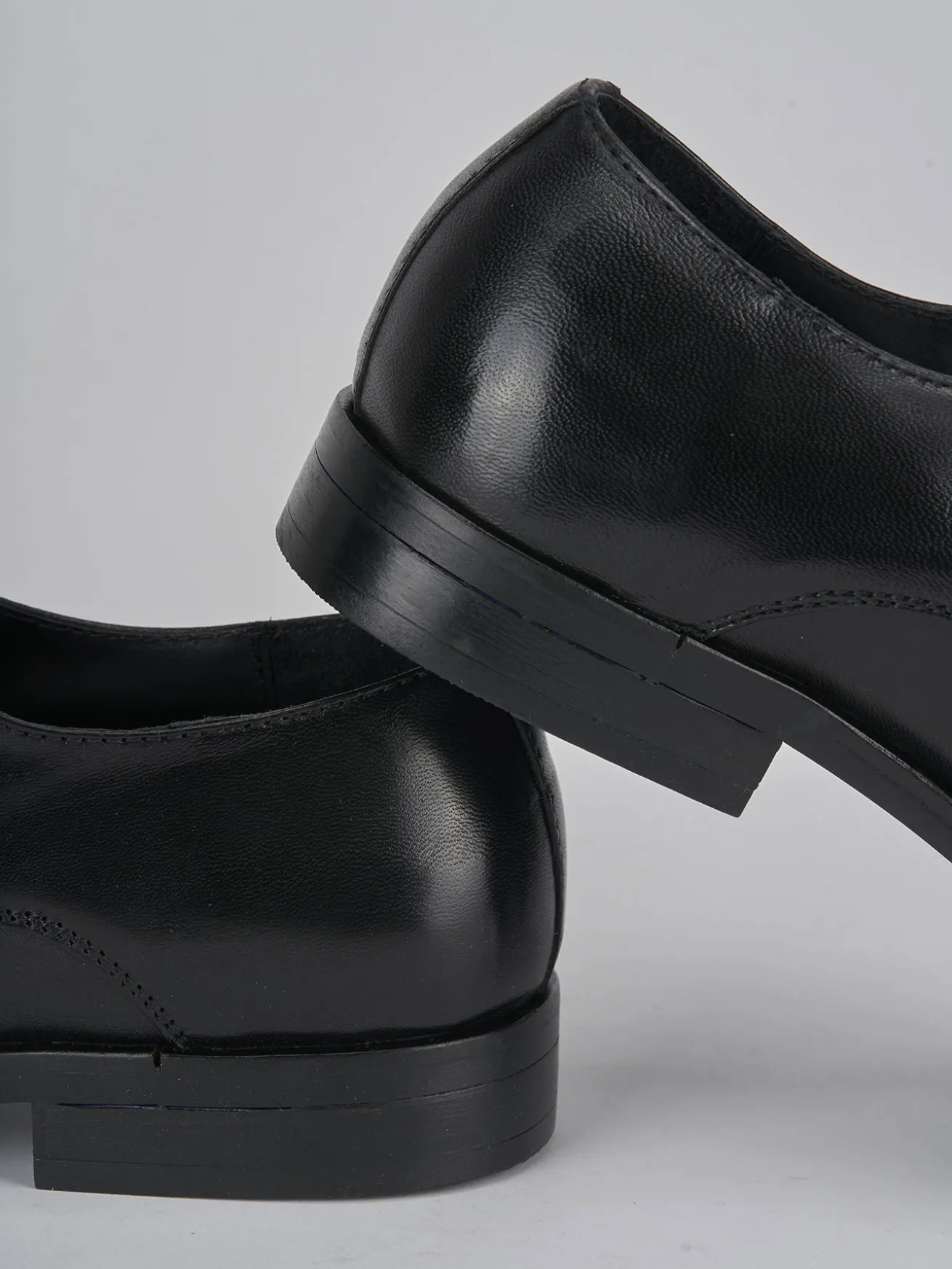 Stringate pelle nero